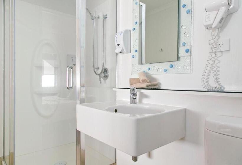 스탠다드 스튜디오, Le Chalet Suisse Motel Taupo