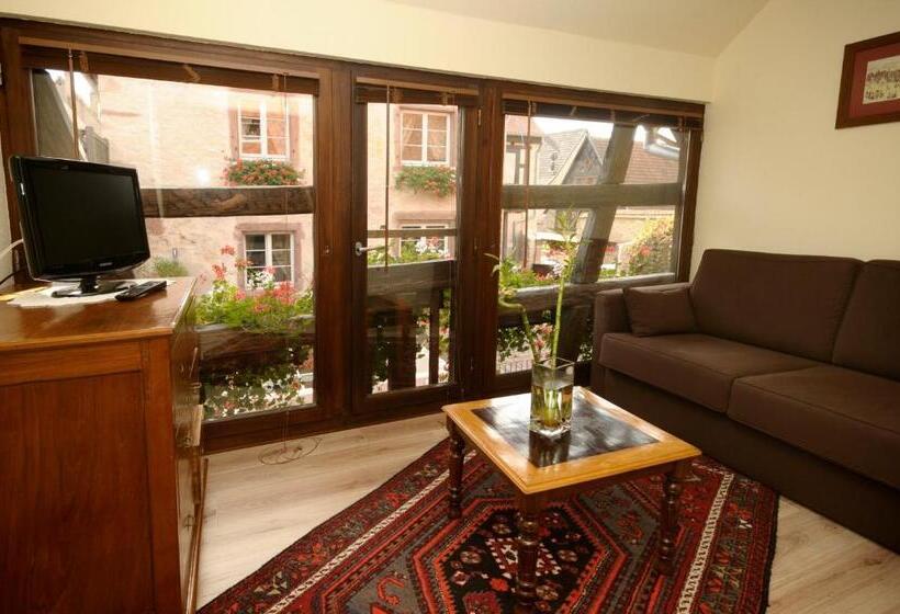Полулюкс, La Cour Du Bailli Suites & Spa