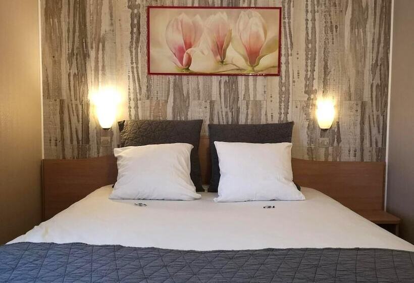 Номер Стандарт, Logis Hôtel   Le Relais Du Parisis