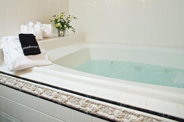 Номер Стандарт с Гидромассажем, Beaufort House Inn