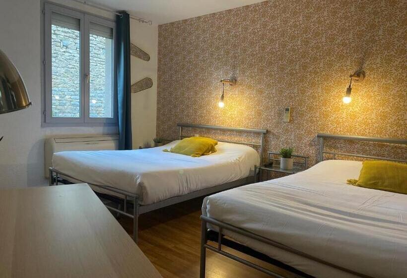 Четырехместный Номер Стандарт, Hôtel Le Thurot