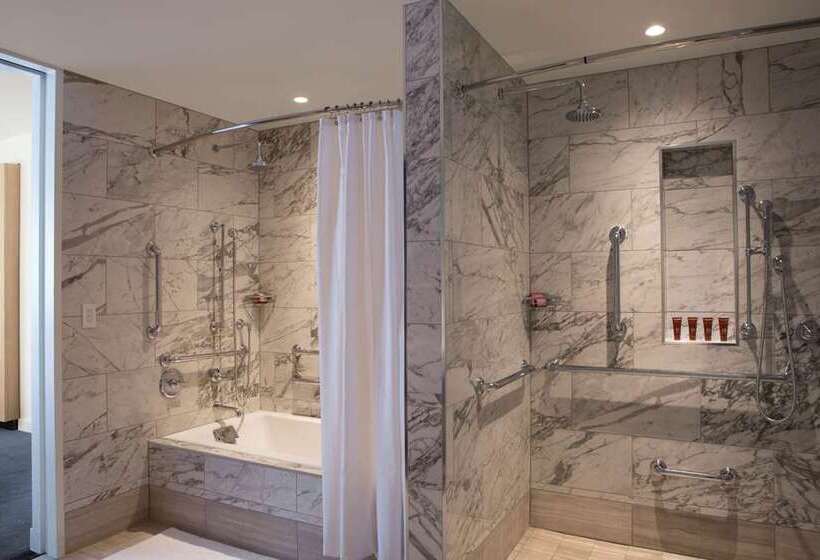 Quarto Estandar com Vistas, The Starling Atlanta Midtown, Curio Collection By Hilton
