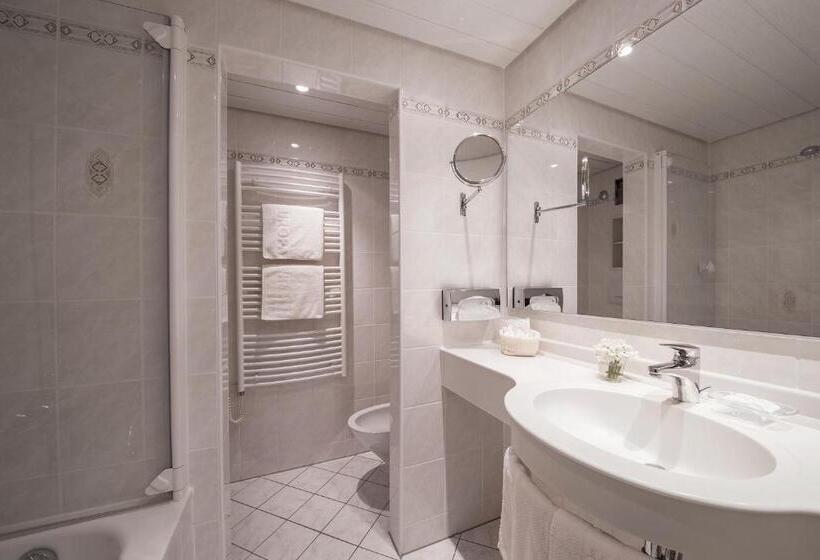 Номер Deluxe с Видом, Europa Suites St Moritz