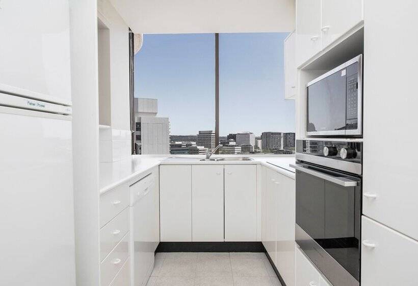 침실 2개 아파트, Breakfree Capital Tower Apartments