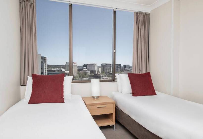 침실 2개 아파트, Breakfree Capital Tower Apartments