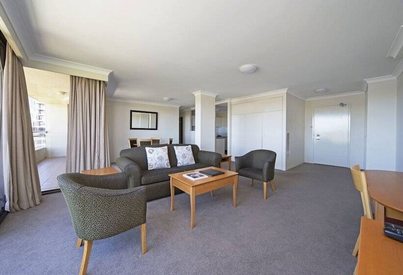 침실 2개 아파트, Breakfree Capital Tower Apartments