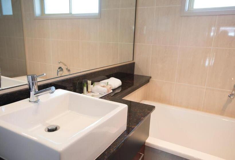 Люкс Ejecutiva 2 Спальни, Best Western Plus All Settlers Motor Inn