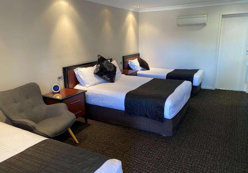 غرفة ديلوكس عائلية, Best Western Plus All Settlers Motor Inn