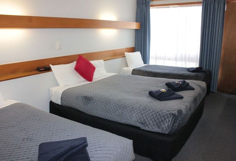 Семейный Номер, Glynlea Motel