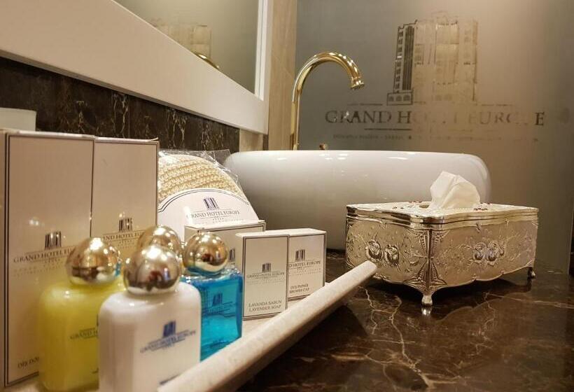 اتاق لوکس با بالکن, Grand Hotel Europe