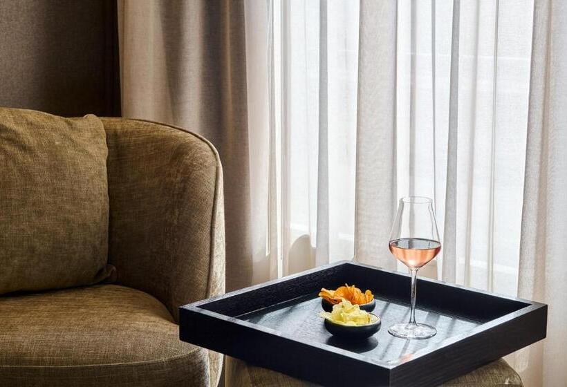 キングサイズベッドのデラックスルーム, Keizershof Hotel Aalst