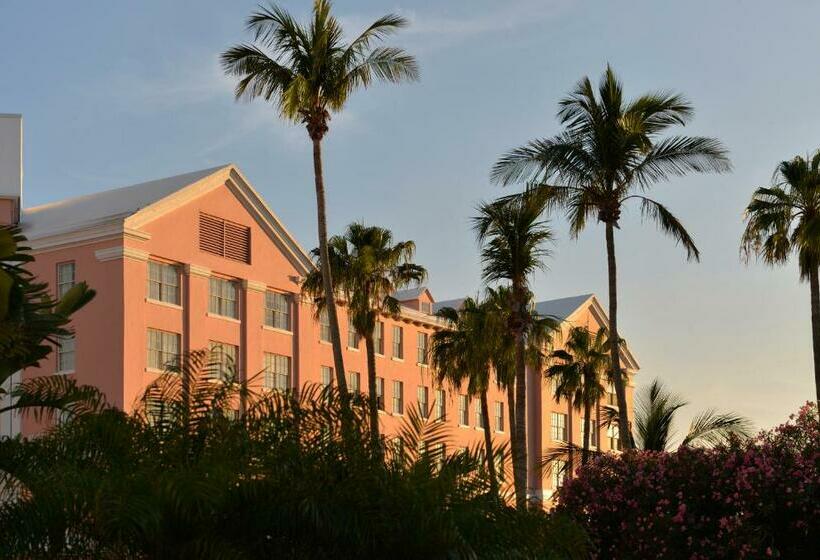 带2个双人床的标准工作室, Hamilton Princess & Beach Club  A Fairmont Managed