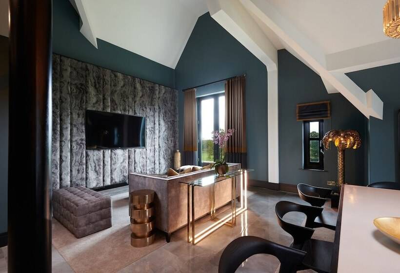 Президентский Люкс, Aldwark Manor Estate