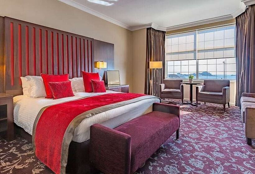Номер Superior Вид на Море, Grand Jersey Hotel And Spa