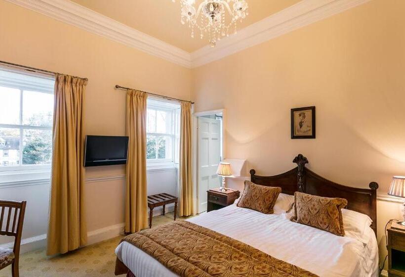 Номер Стандарт, Ednam House