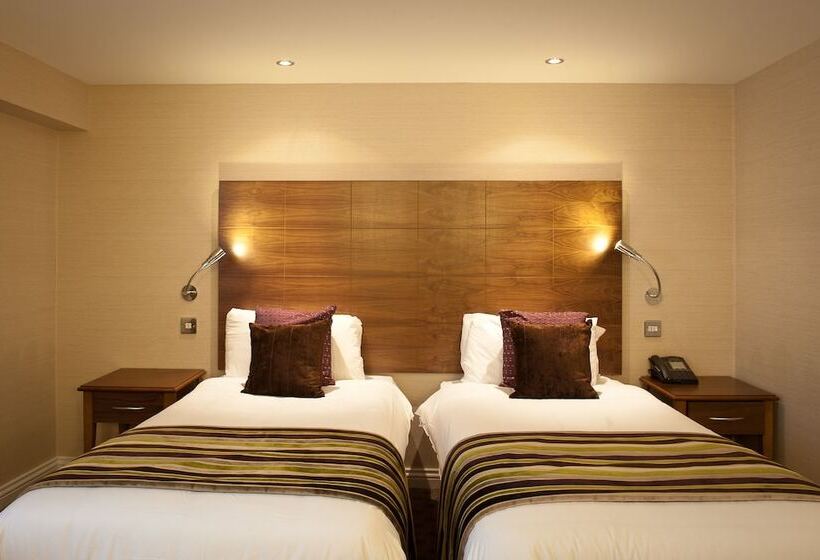 Номер Стандарт, The Bull Hotel; Sure Hotel Collection By Best Western