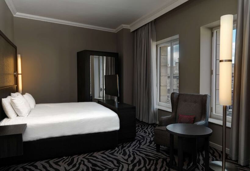 Номер Deluxe Адаптированный для Инвалидов, Doubletree By Hilton  Edinburgh City Centre