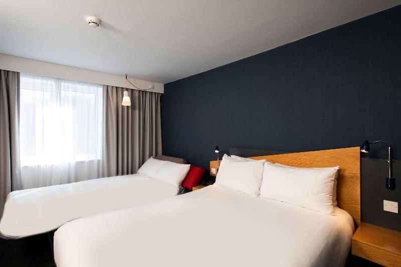 Номер Стандарт Адаптированный для Инвалидов, Holiday Inn Express Warwick   Stratford Upon Avon, An Ihg