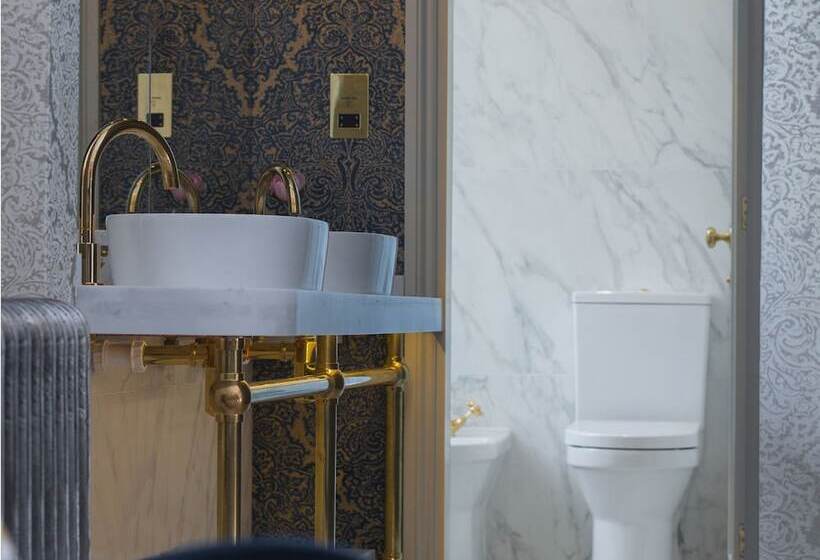 Полулюкс, Oaklands Hall Hotel Sure Hotel Collection By Best Western