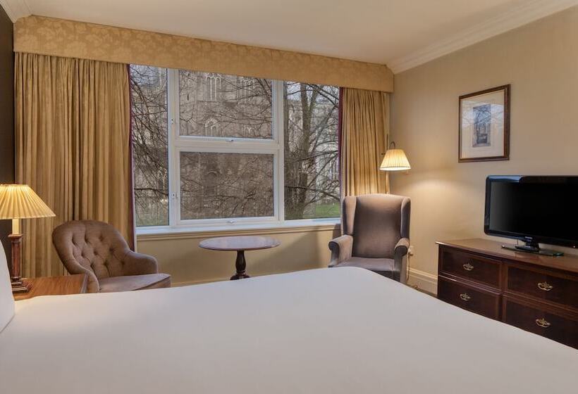 Номер Executive, Mercure Winchester Wessex