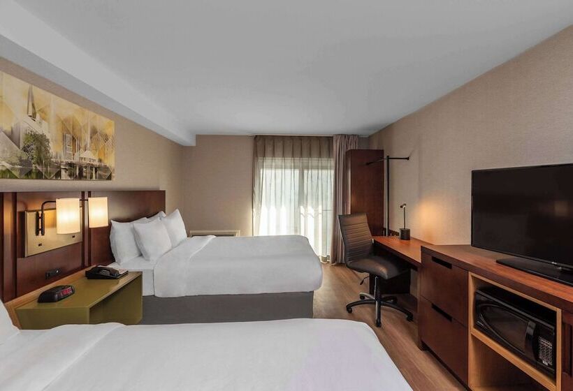 带2个双人床的标准工作室, Comfort Inn