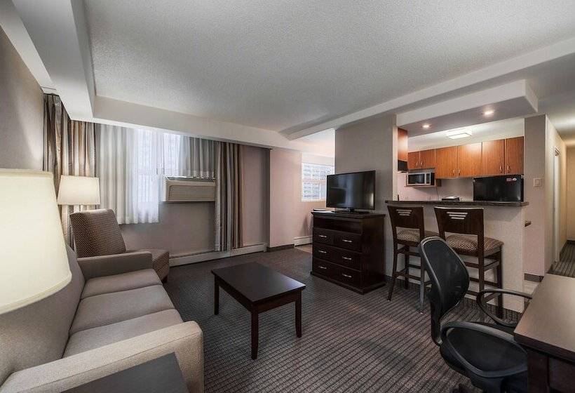Suíte, Coast Calgary Downtown Hotel & Suites By Apa