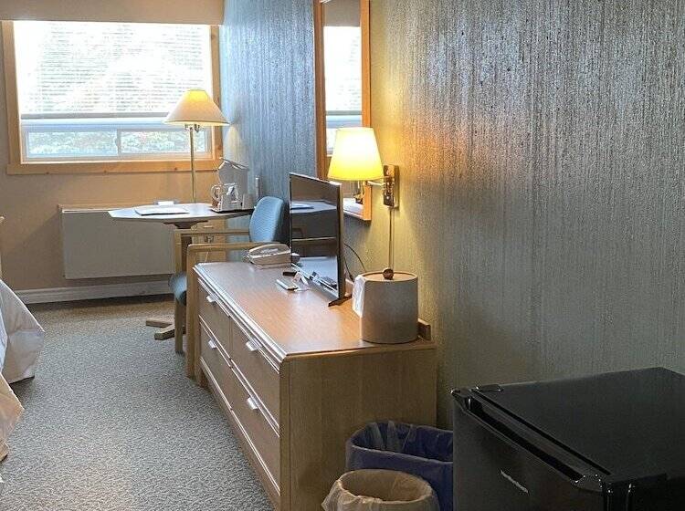 ２ダブルベッドのスタンダードルーム, Riverside Resort & Conference Centre