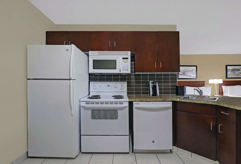 スイート, Surestay Plus Hotel By Best Western Drumheller