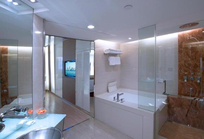 Quarto Superior, Nanjing Central