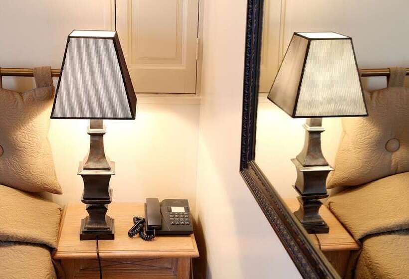 Standard Quadruple Room, Albe Bastille