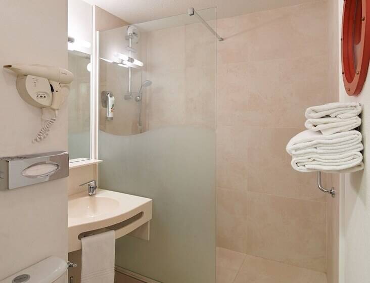Номер Стандарт, Ibis Styles Ouistreham