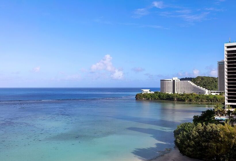 장애인용 디럭스룸, Dusit Beach Resort Guam