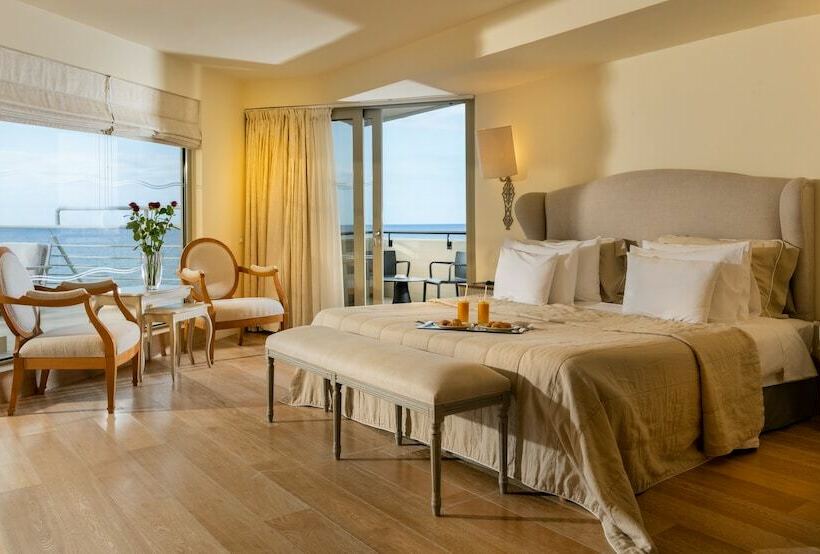 Пентхаус Люкс, Aquila Porto Rethymno