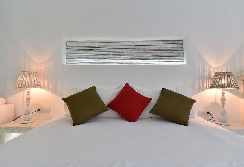 Полулюкс, Zefi Hotel & Suites