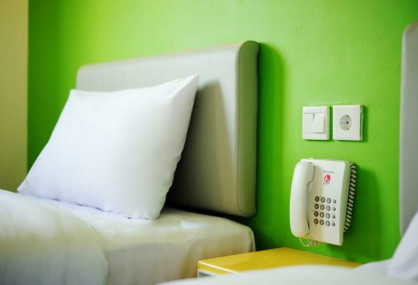 Номер Стандарт, Amaris Hotel Ponorogo