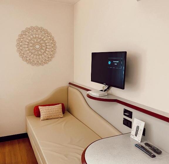 Номер Стандарт Трехместный, Best Western Hotel Solaf