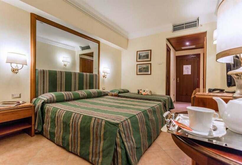 Habitación Triple Estándar, Regio
