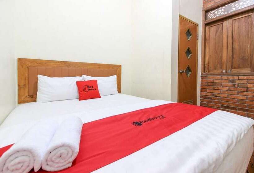 Номер Стандарт, Reddoorz Near Amikom Yogyakarta 2