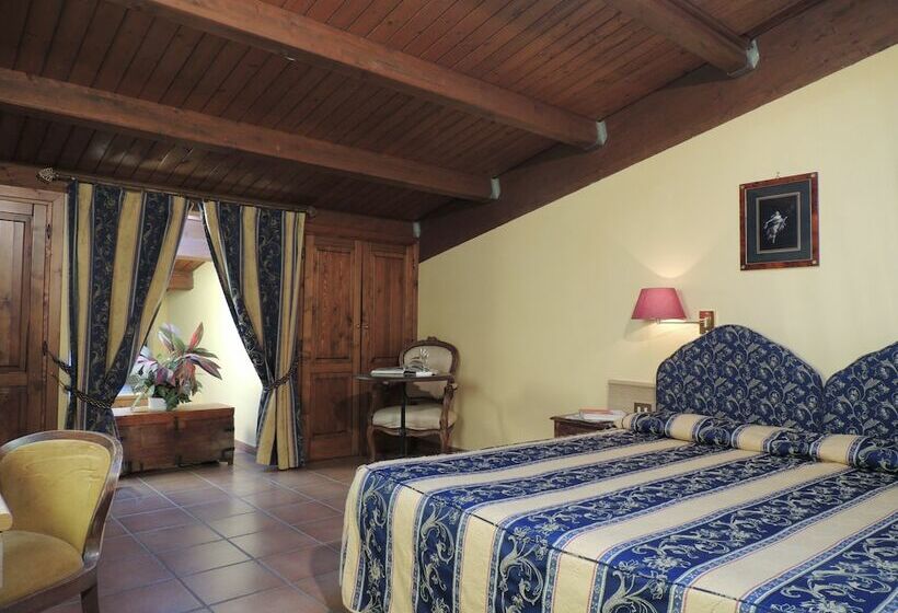Номер Стандарт, Country Relais I Due Laghi