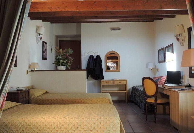 Номер Стандарт Трехместный, Country Relais I Due Laghi