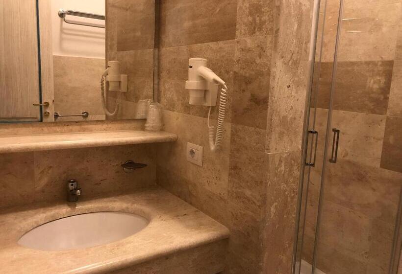 Четырехместный Номер Superior, Riviera