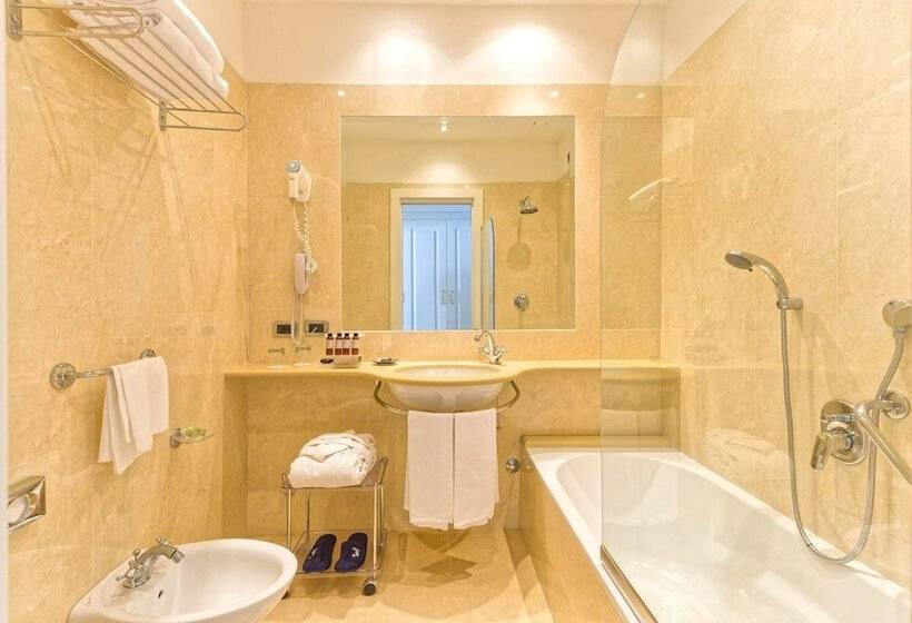 Номер Superior Вид на Море, San Montano Resort & Spa