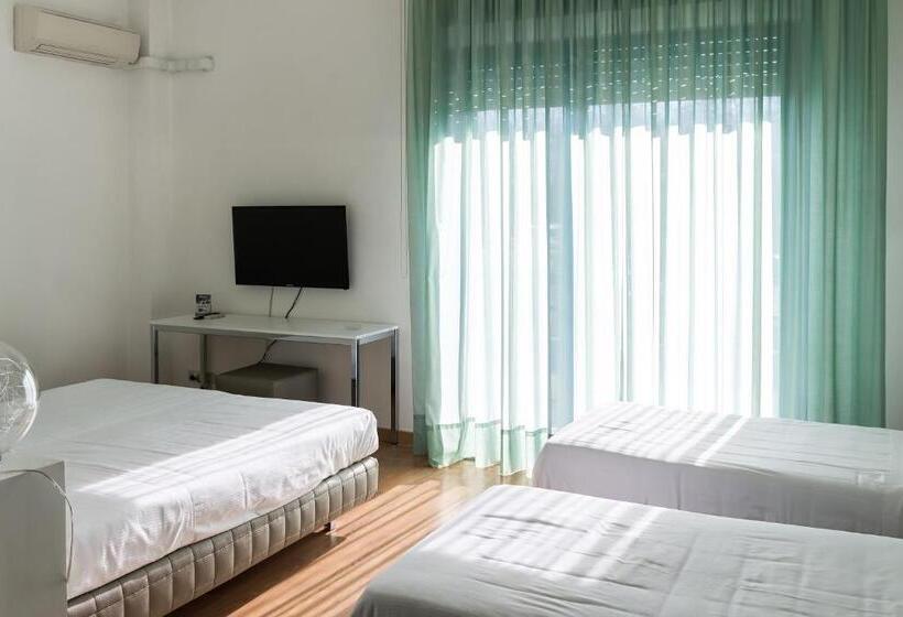 Четырехместный Номер Стандарт, Park Hotel Residence