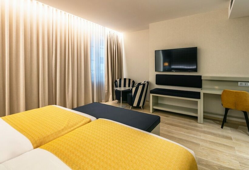 Habitación Superior, Catalonia Porto