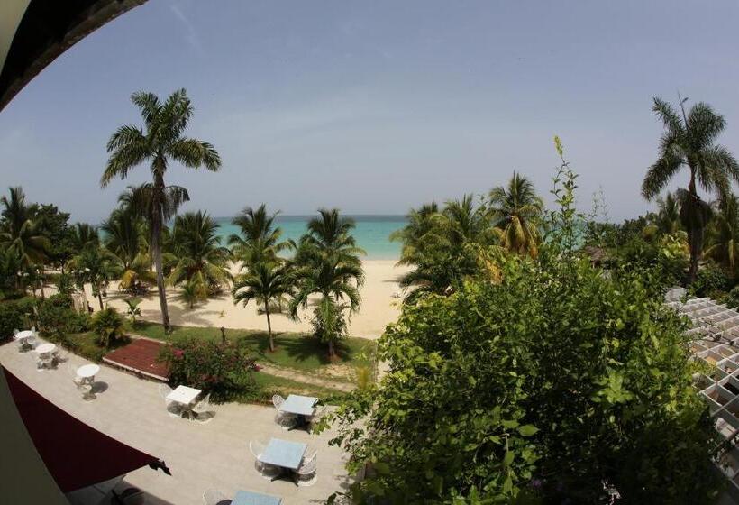 اتاق لوکس با چشم‌انداز دریا, Charela Inn