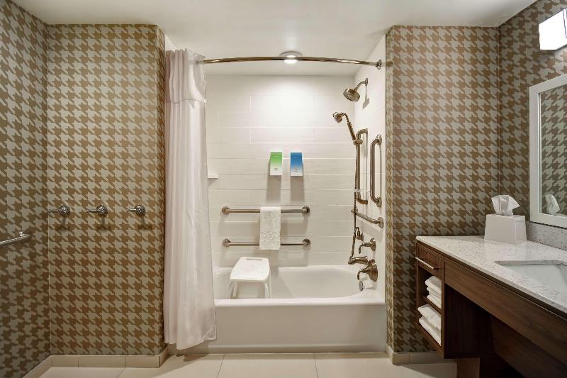 Четырехместный Номер Стандарт, Hakata Excel Hotel Tokyu