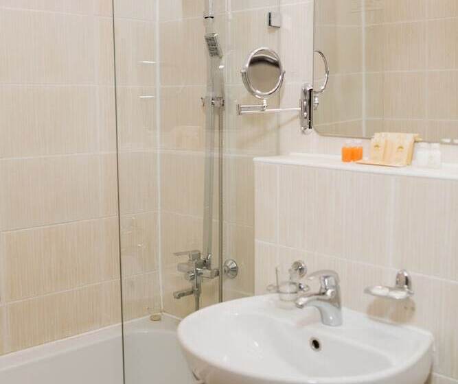 Habitación Superior, Kazakhstan