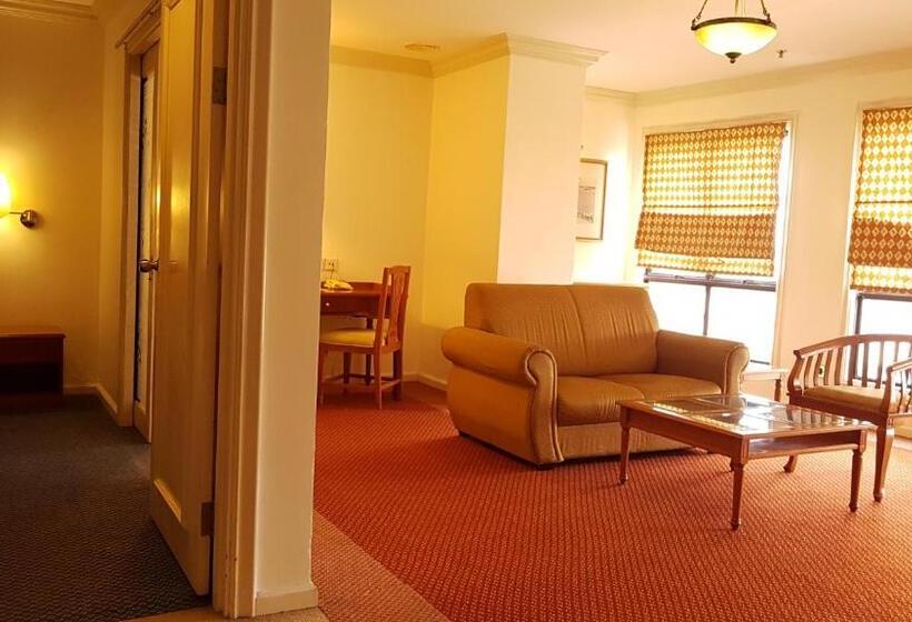 Люкс 3 Спальни, Merdeka Palace Hotels & Suites