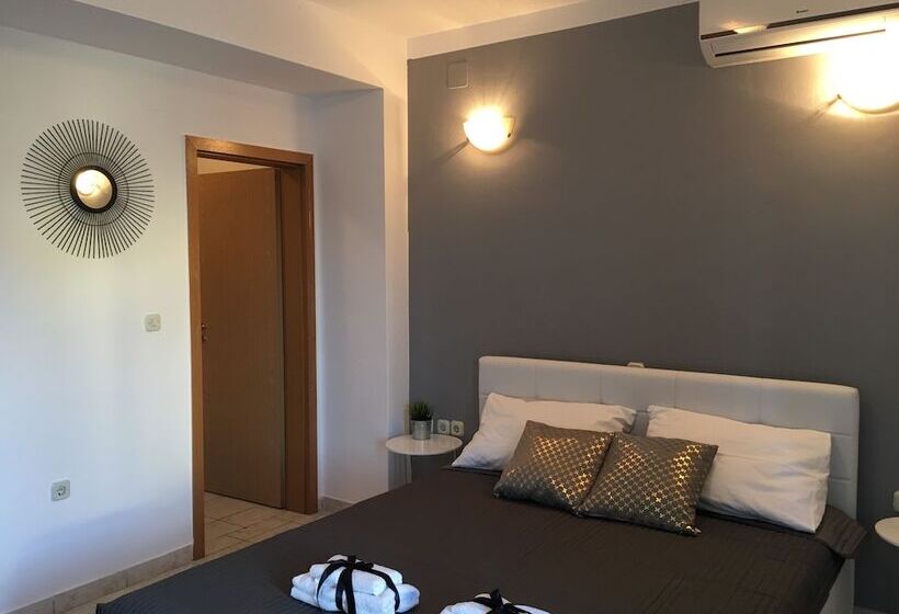 غرفة قياسية مزوَّدة بشُرفة, Apartments Ana & Ita