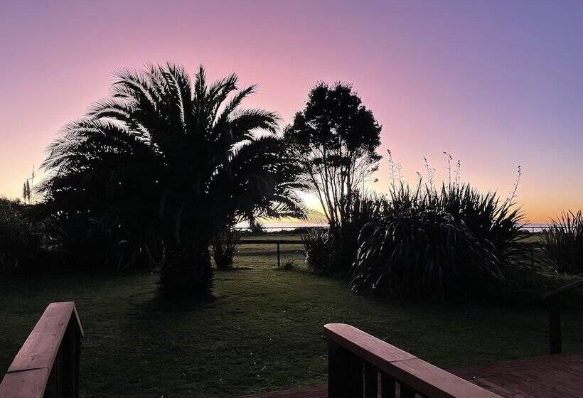샬레, Shining Star Beachfront Accommodation